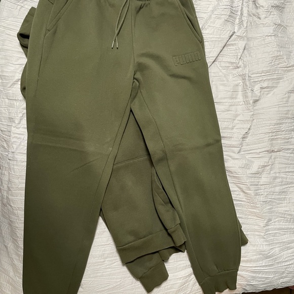 Puma Sweatsuit Size L Olive Green - Picture 3 of 3